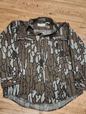 Duck Bay Rebark Camo Patterned Button-Down Shirt with Chest Pockets